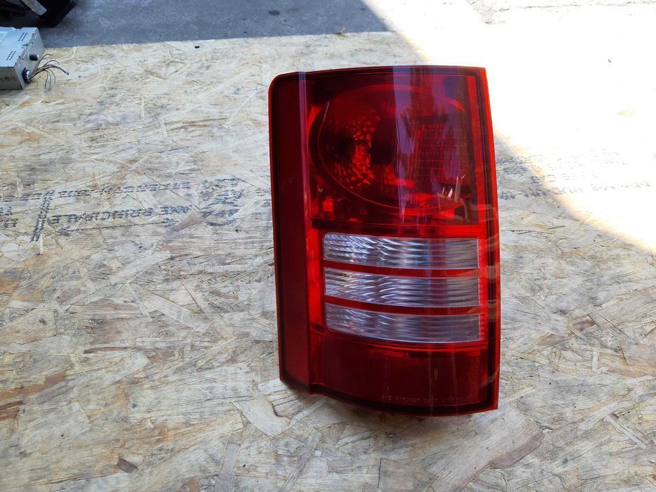 Lampa tył Chrysler Voyager RT Town Country 08-10r oryginał