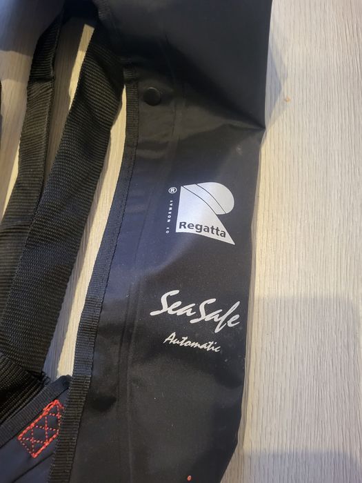 Conjunto de coletes insufláveis