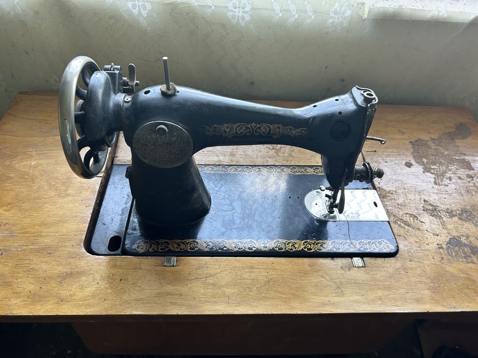 Швейна машинка ПМЗ ножний привід