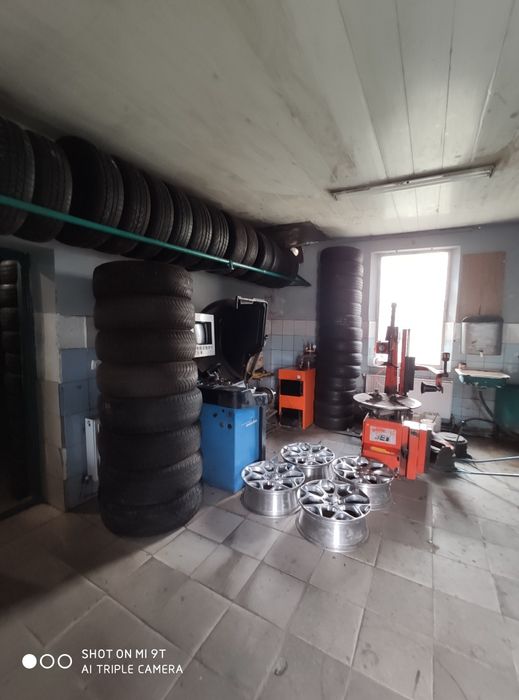 Продається приміщення! Шиномонтаж ! Діючий бізнес.