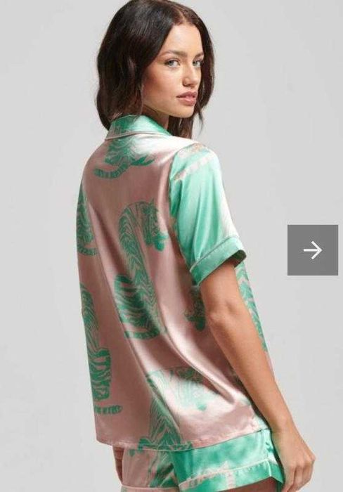 Атласна піжама Superdry з тигровим принтом розмір 10