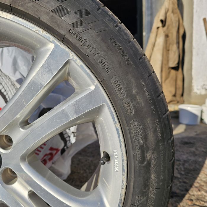 Michelin Pilot Super Sport 255/45 R19 одиночка