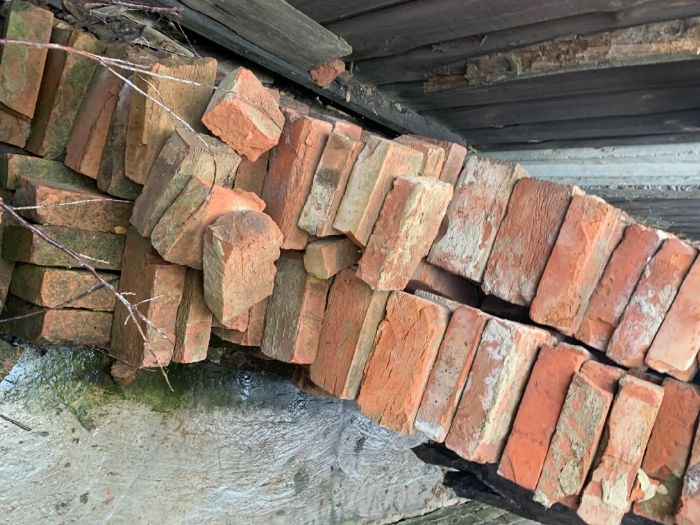 Кирпич     НОВЫЙ