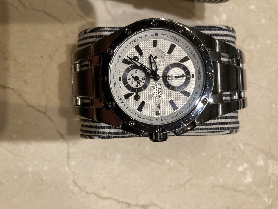 Vendo 2 Relogios