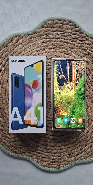 Samsung Galaxy A41 SM-A415 4/64GB  6,1" z Powerbank Adata Max komplet