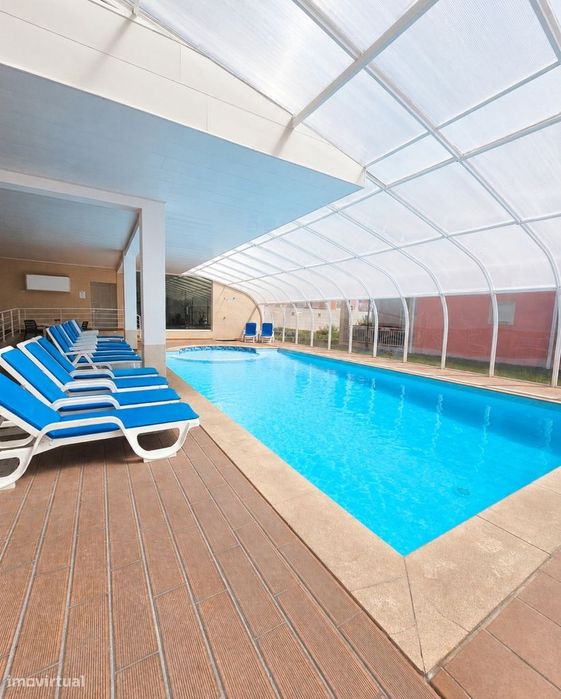 T2 com Box de 32,85 m² e Arrecadação de 19,60 m² com Piscina
