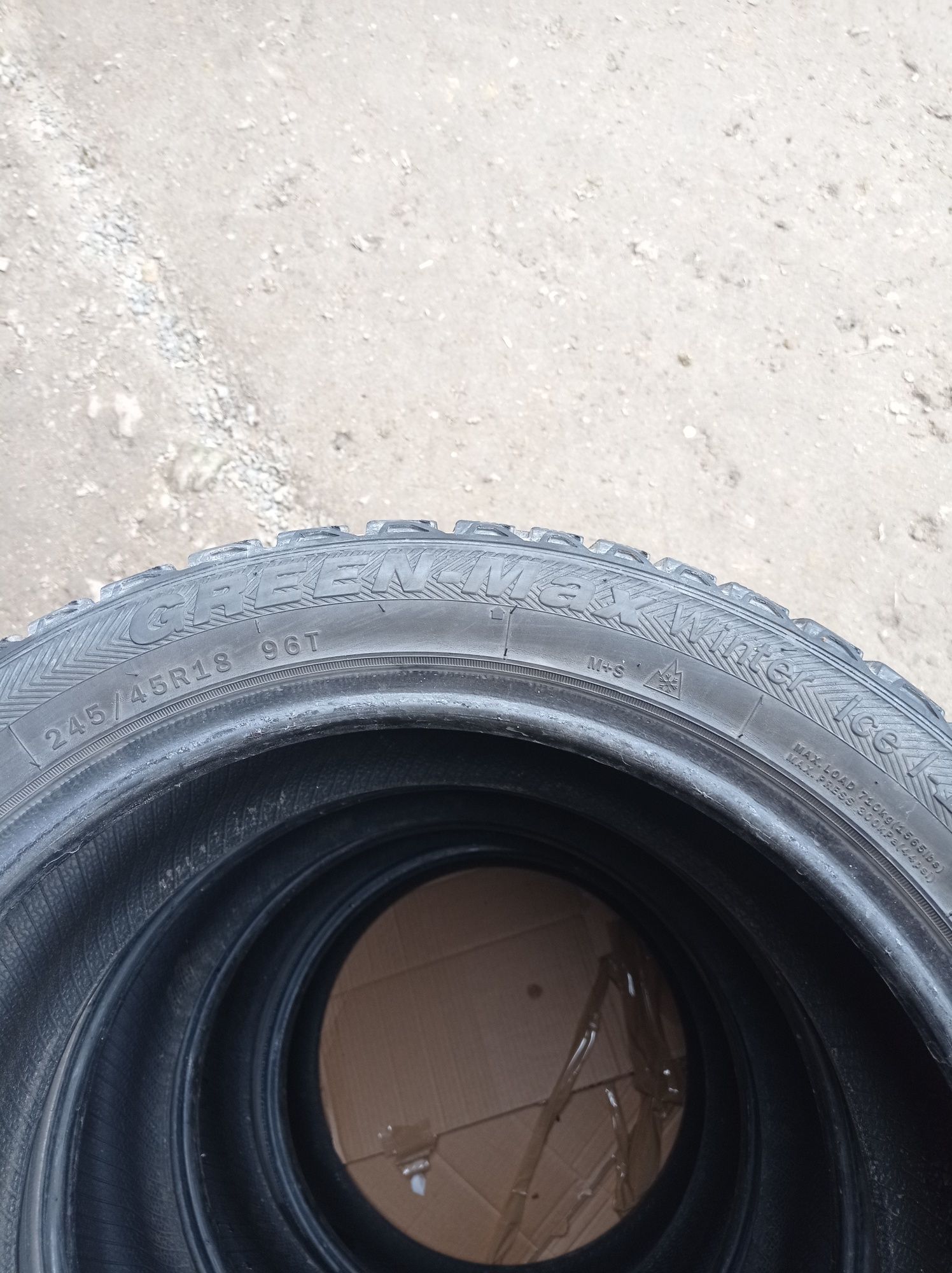 Продам резину 245/45 r18: 800 грн. - Автошини Адамівка на Olx
