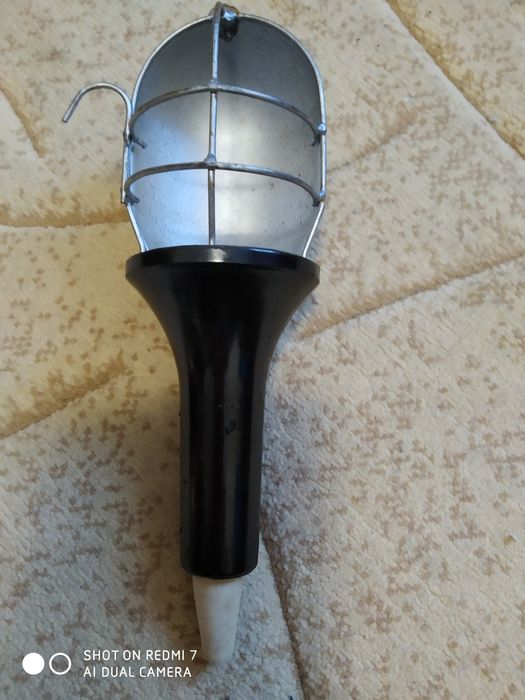 Продам переносной светильник