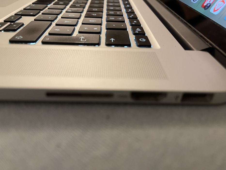 Macbook Pro A1398