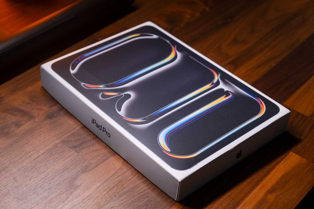 Apple iPad Pro 2025 11" M5 256GB Wi-Fi Preto Sideral - NOVO / SELADO