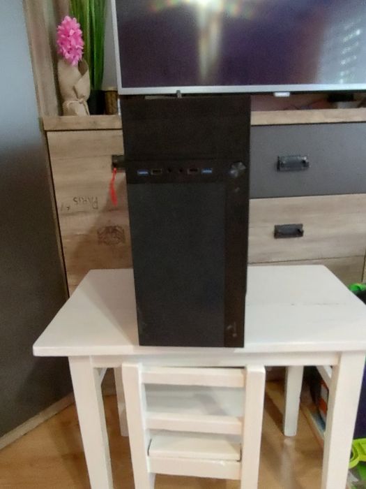 Sprzedam komputer stacjonarny Intel i7 4x3.5 GHz/ 8gb ram 512 ssd GeForce