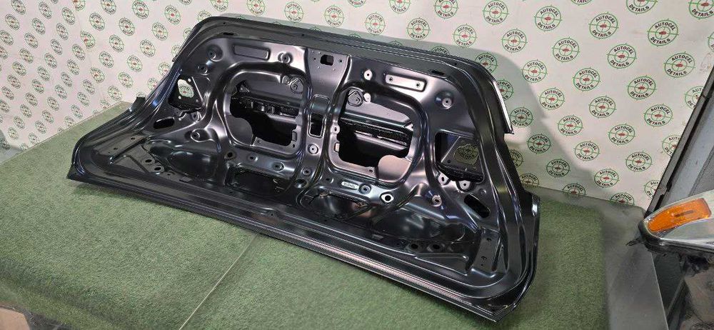 Кришка багажника TOYOTA CAMRY  XV80 Тойота Камрі ляда 80ка багажнік