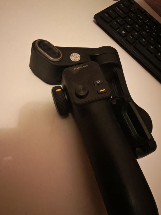 Gimbal AOCHUAN Smart V8 – Estabilizador 3 Eixos para Smartphone