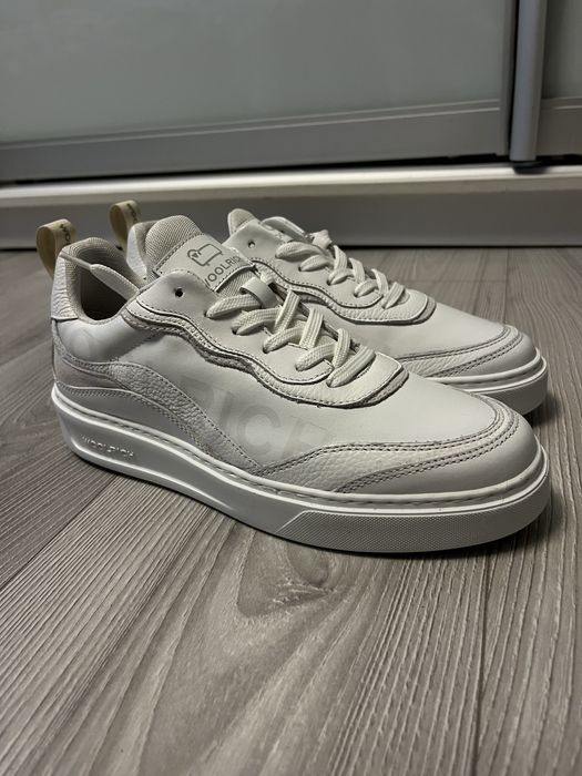 білі шкіряні кросівки від Woolrich