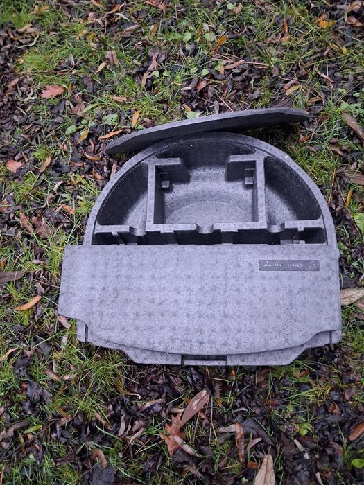 Wkład bagażnika Mitsubishi Colt!