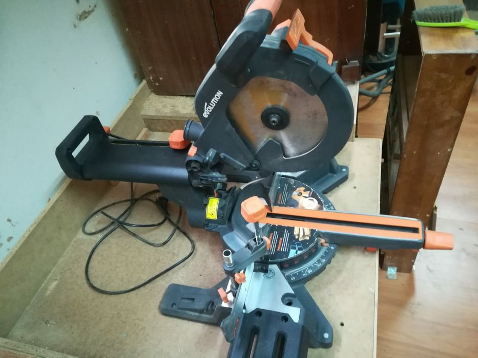 Serra de esquadria Evolution 255 sms+