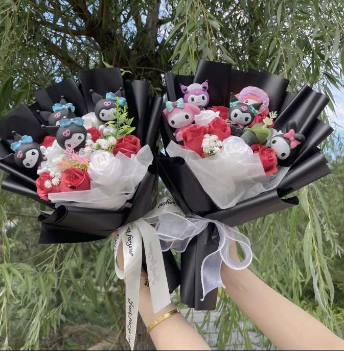 Bouquet de flores artificiais da hello kitty e sario NOVO ENVIO GRÁTIS