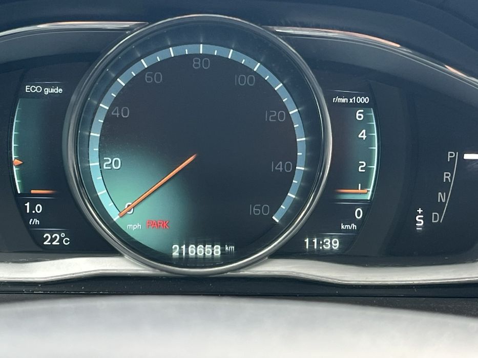 Автомобіль  Volvo XC60