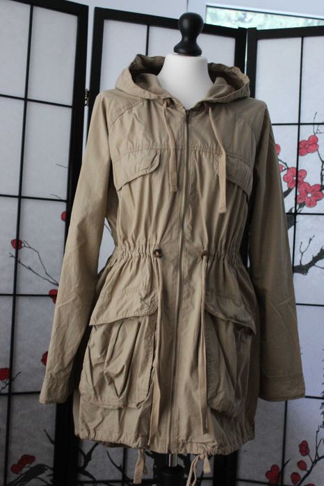 kurtka parka młodzieżowa beżowa piaskowa oversize Cubus 42