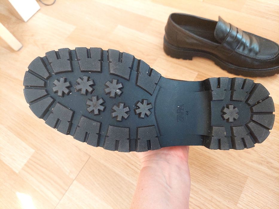 Oddam męskie buty 44