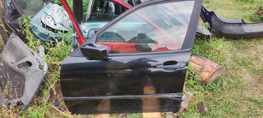 Двері BMW E46.       .