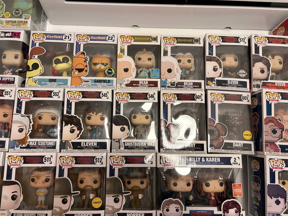 Funko Pops Stranger Things e outros