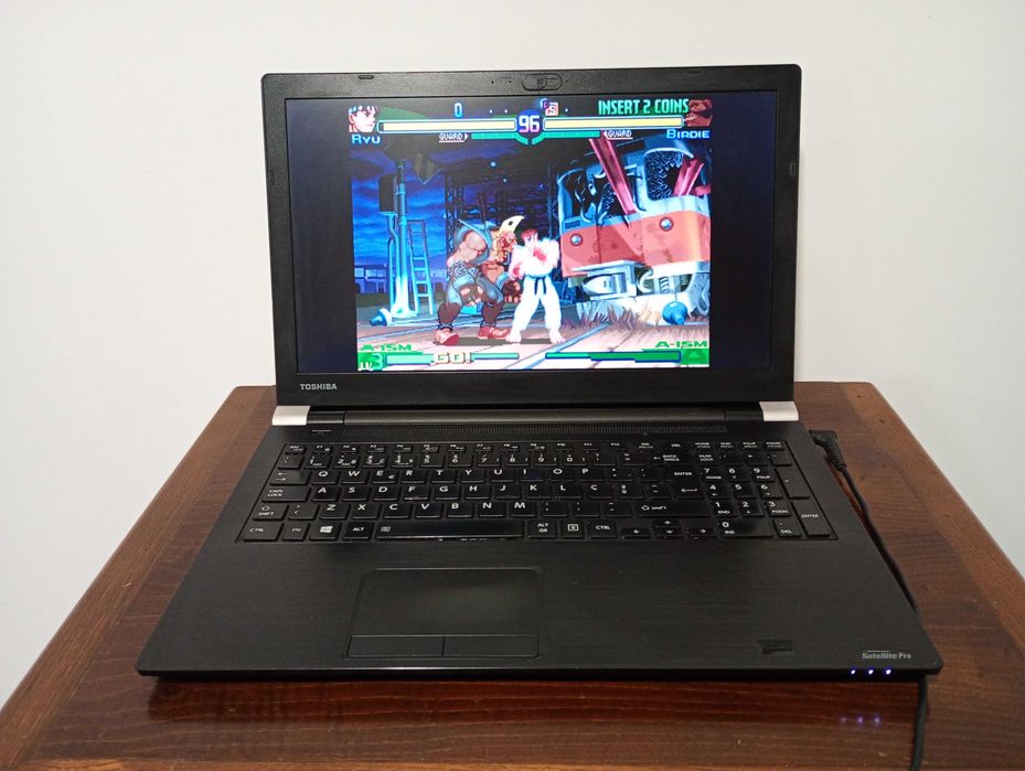 Vendo pc Toshiba Intel core i5 (rápido e pronto a usar)