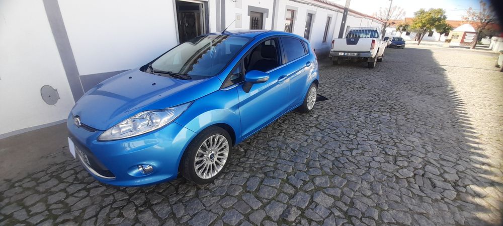 Ford fiesta titanium