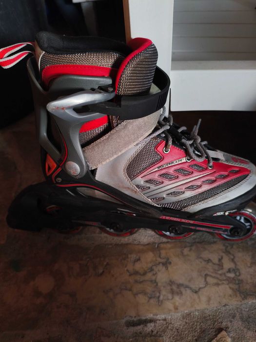 Patins em linha Rollerblade – como novos, tamanho ajustável 32–37