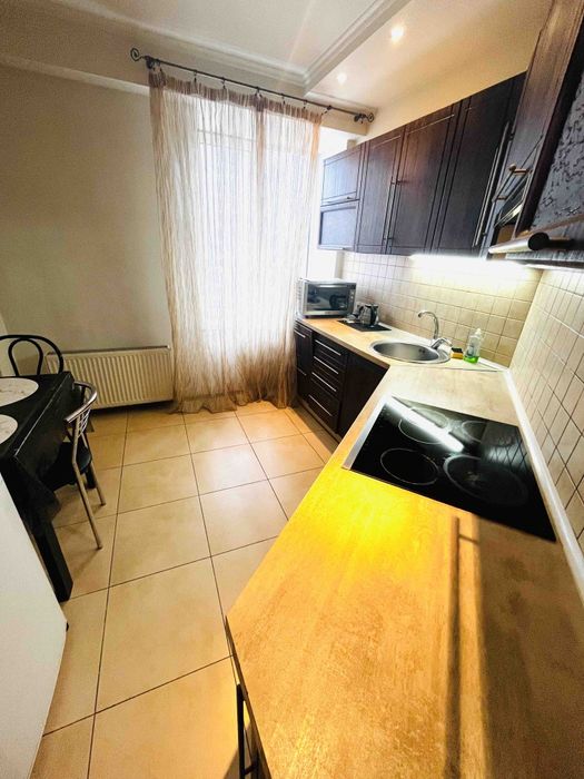 Сдам посуточно. Кирова 27д. Центр. Военным скидки!