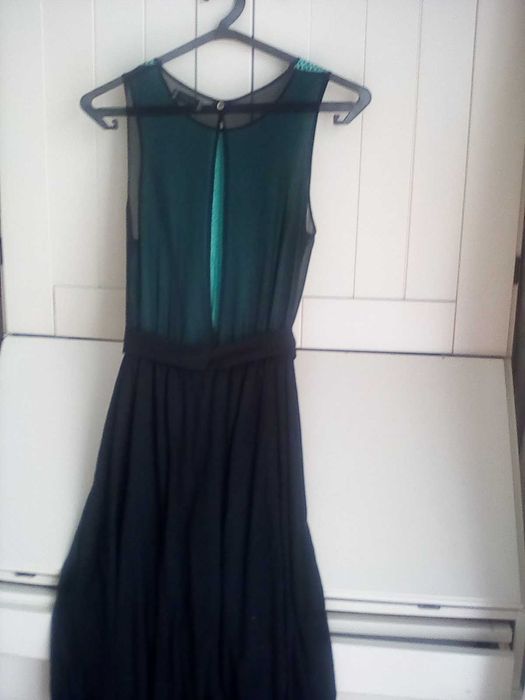 Vestido preto e verde