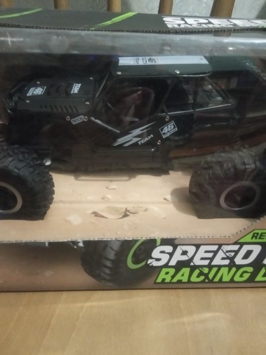 Машина на радіоуправлінні