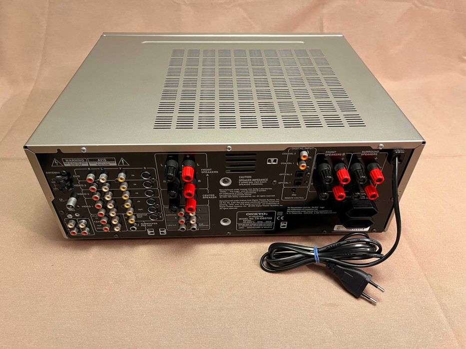 Amplificador ONKYO - Home Cinema