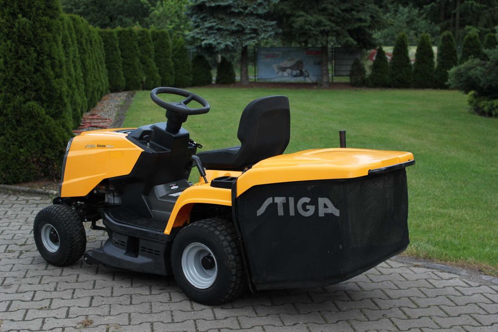 Stiga 3084 H Estate TRAKTOREK Kosiarka