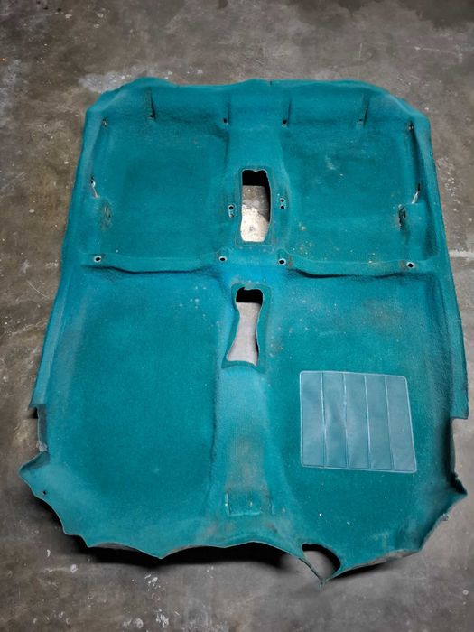 Alcatifa Peugeot 205