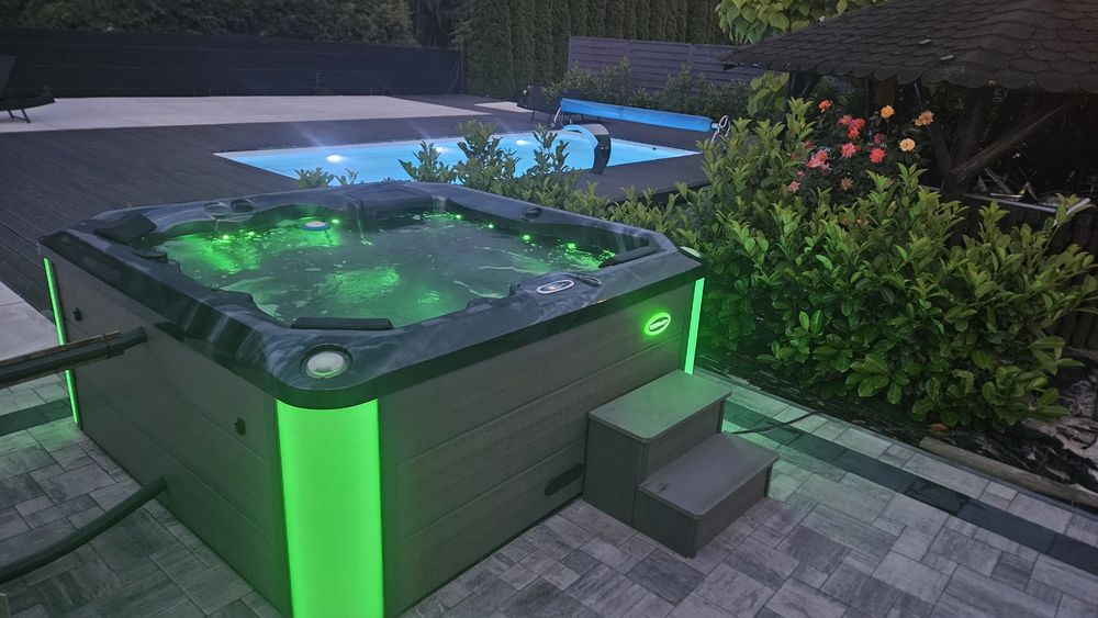 Wanna spa jacuzzi ogrodowe z hydromasażem