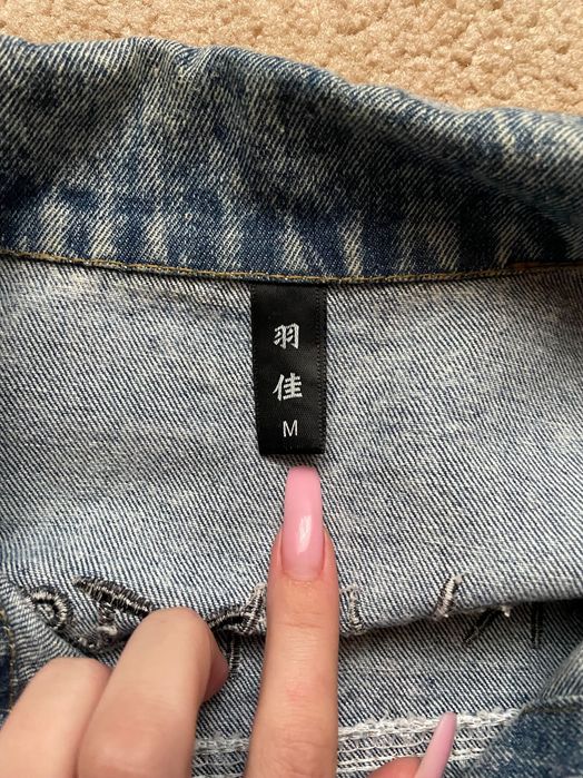 Курточки, джинсовкі, косухі