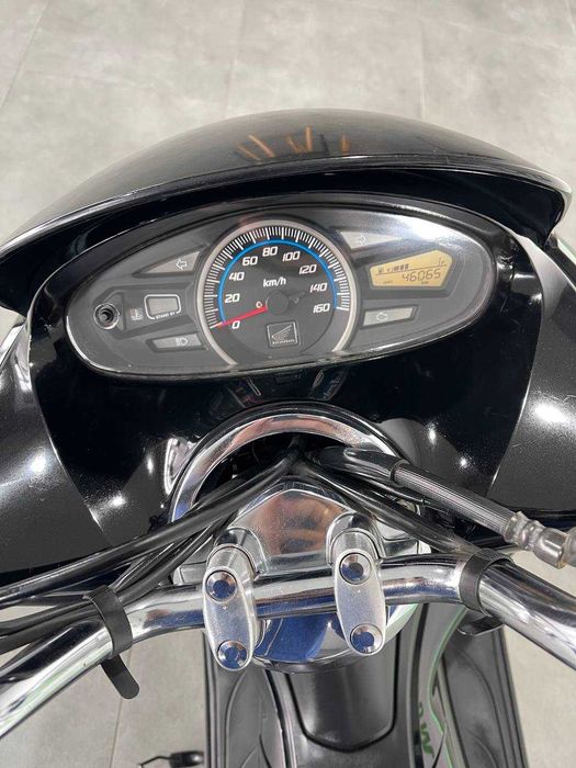 Скутер Honda PCX 125