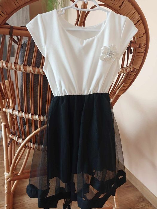 Rozpoczęcie roku szkolnego elegancka sukieneczka 110/116