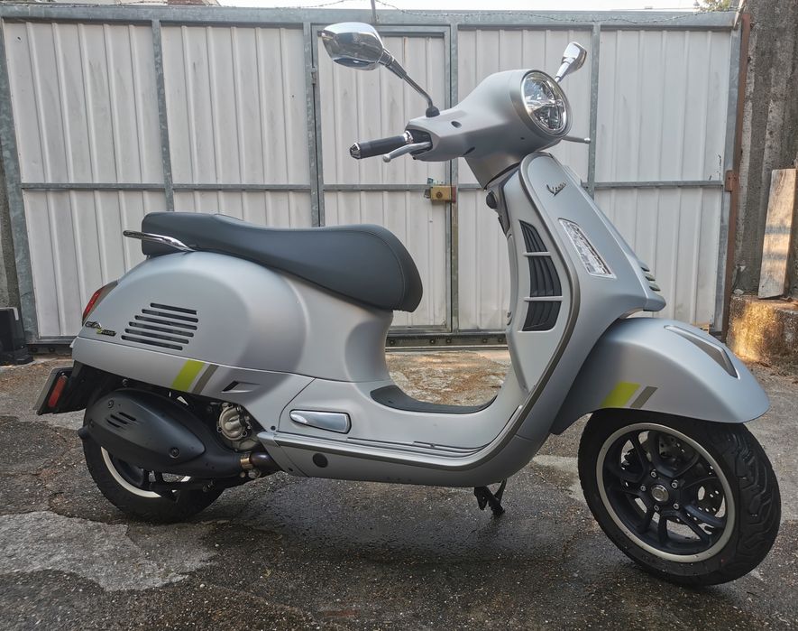 Vespa Gts 300 Super Tech // nacional // em estado imaculado
