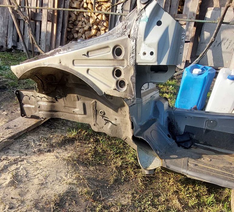 Четвертина ліва Skoda octavia a7