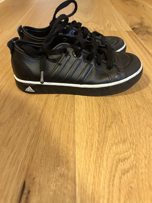 ADIDAS czarne skórzane 31
