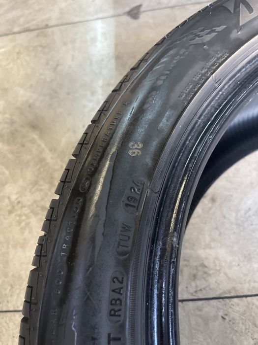 В продаже комплект 245/45р19 Bridgestone Turanza