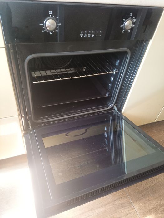 Духовой шкаф электрический  Vento "London"