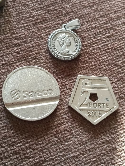 Lote de moedas e outros