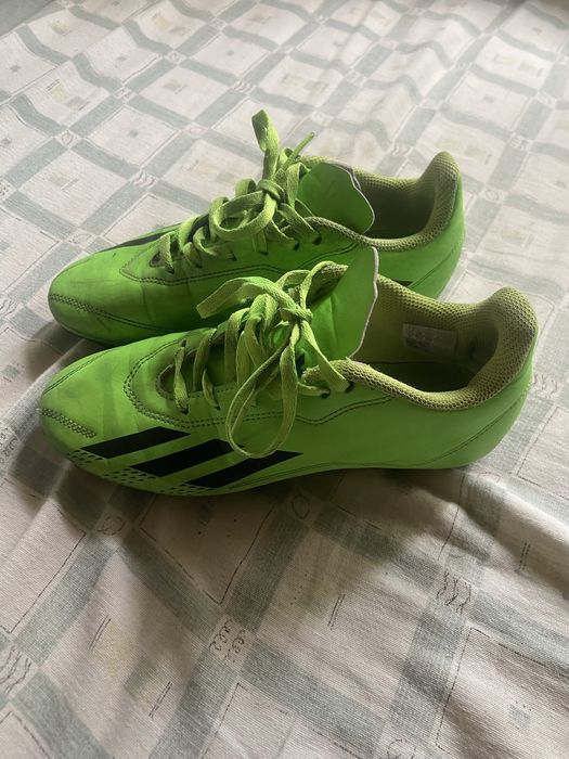 Sai do futebol e preciso juntar dinheiro.