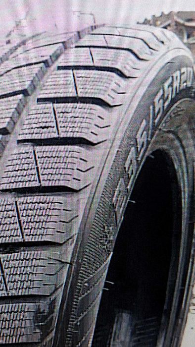 Зимняя резина 235-55-20