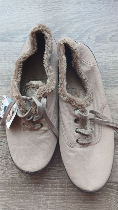 Макасіни нові,  устілка - 23,5