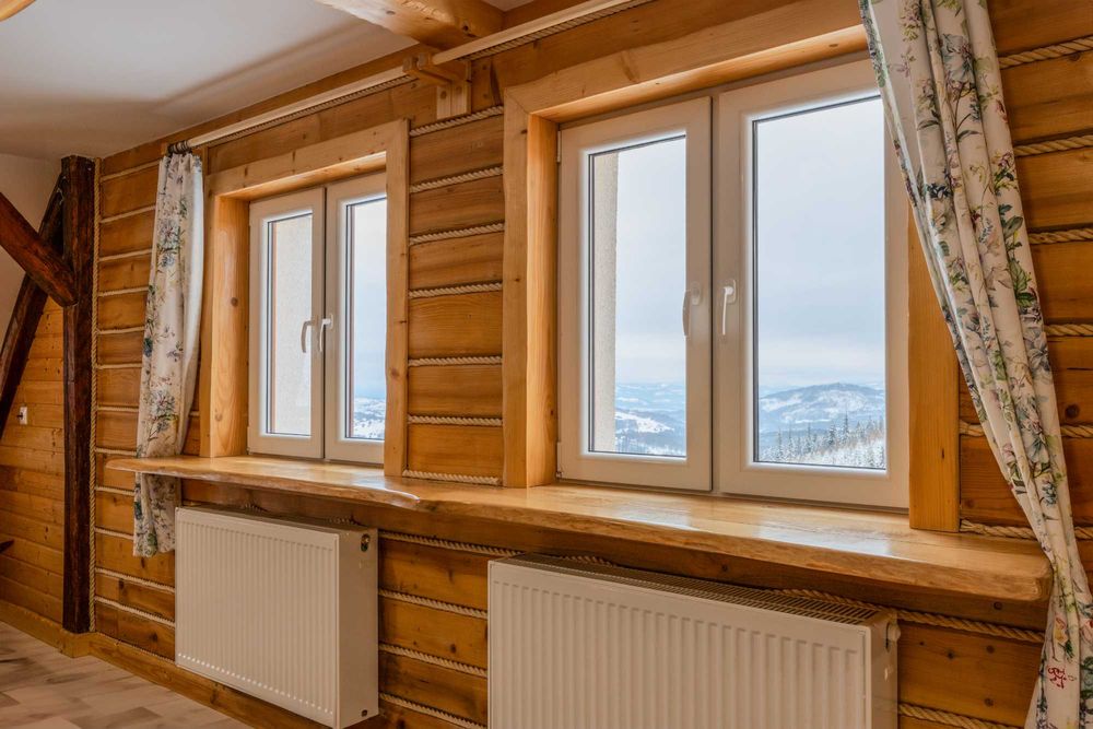 Noclegi ( 28 m-c), jacuzzi, stodoła ,domek grilowy, org.  imprez