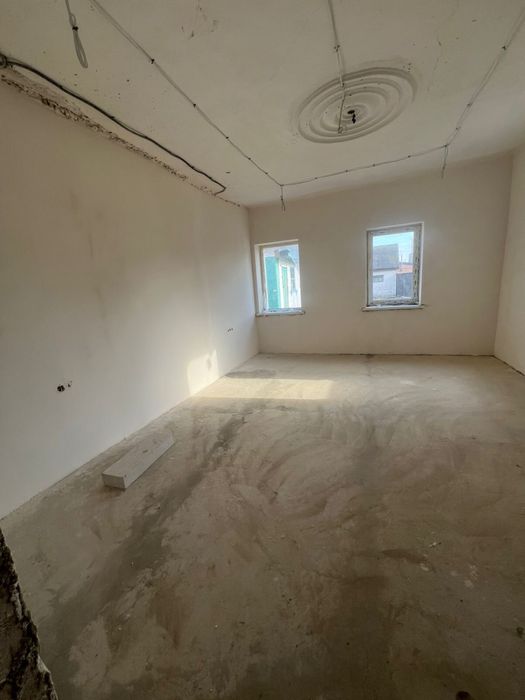 Продам будинок .